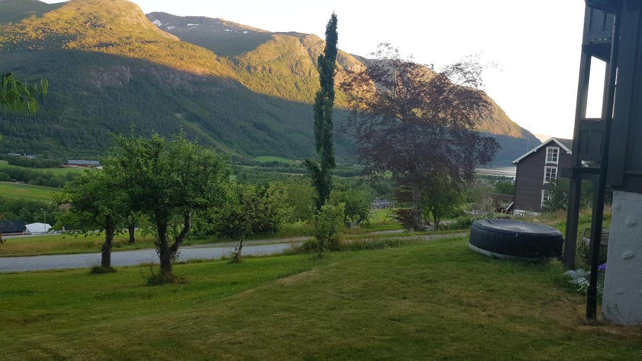Hatlen View Isfjorden Kültér fotó